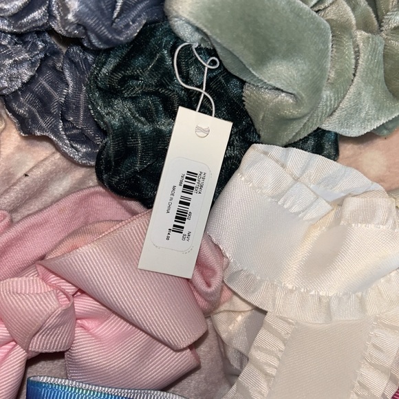 28 Hair Bows & Pins 💕🎀 - Picture 7 of 10